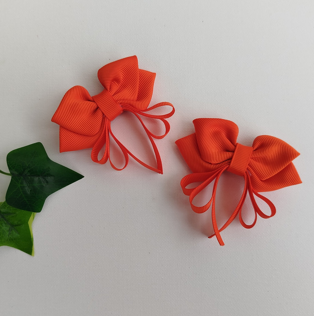 Handmade Orange Kids Hair Clips Set of 12 – Ribbon Flower & Bow Kanzashi Style Hair Bows, Alligator Clips