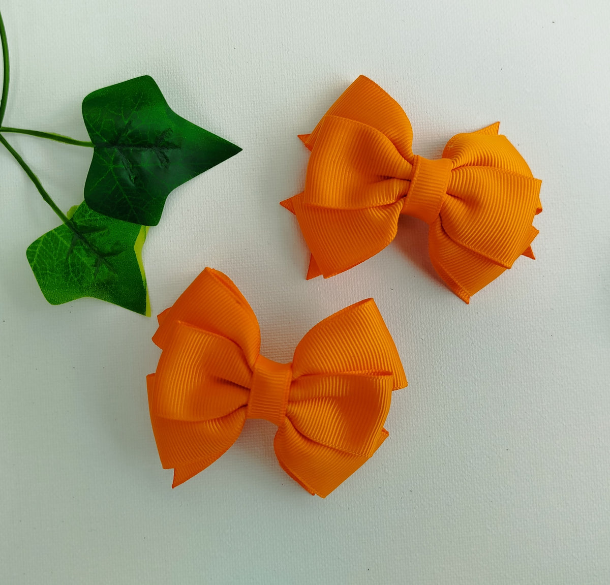 Handmade Orange Kids Hair Clips Set of 12 – Ribbon Flower & Bow Kanzashi Style Hair Bows, Alligator Clips