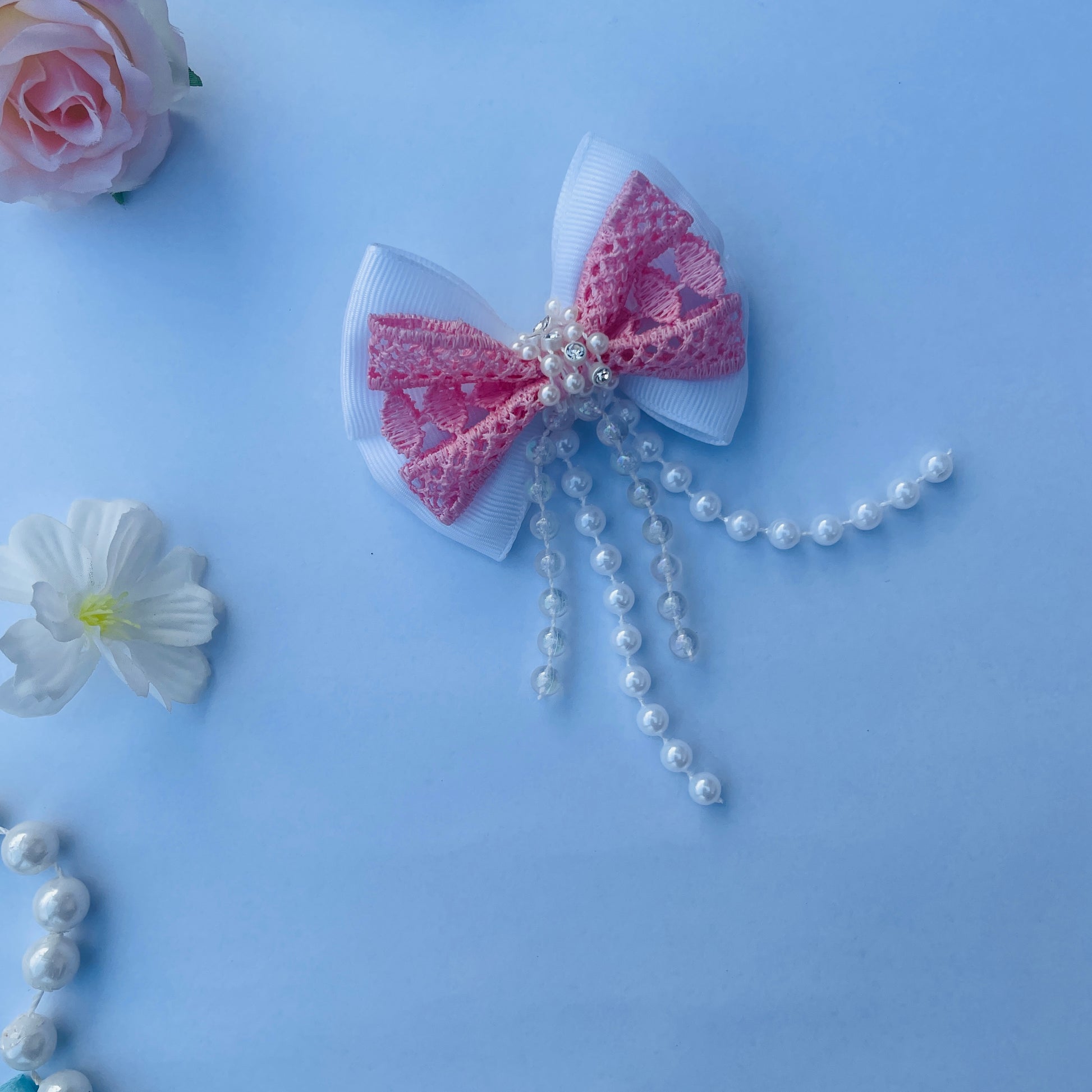 Handmade pink ribbon hair clip, unique design, alligator clip for girls, high-quality accessory, perfect for everyday wear or gifting