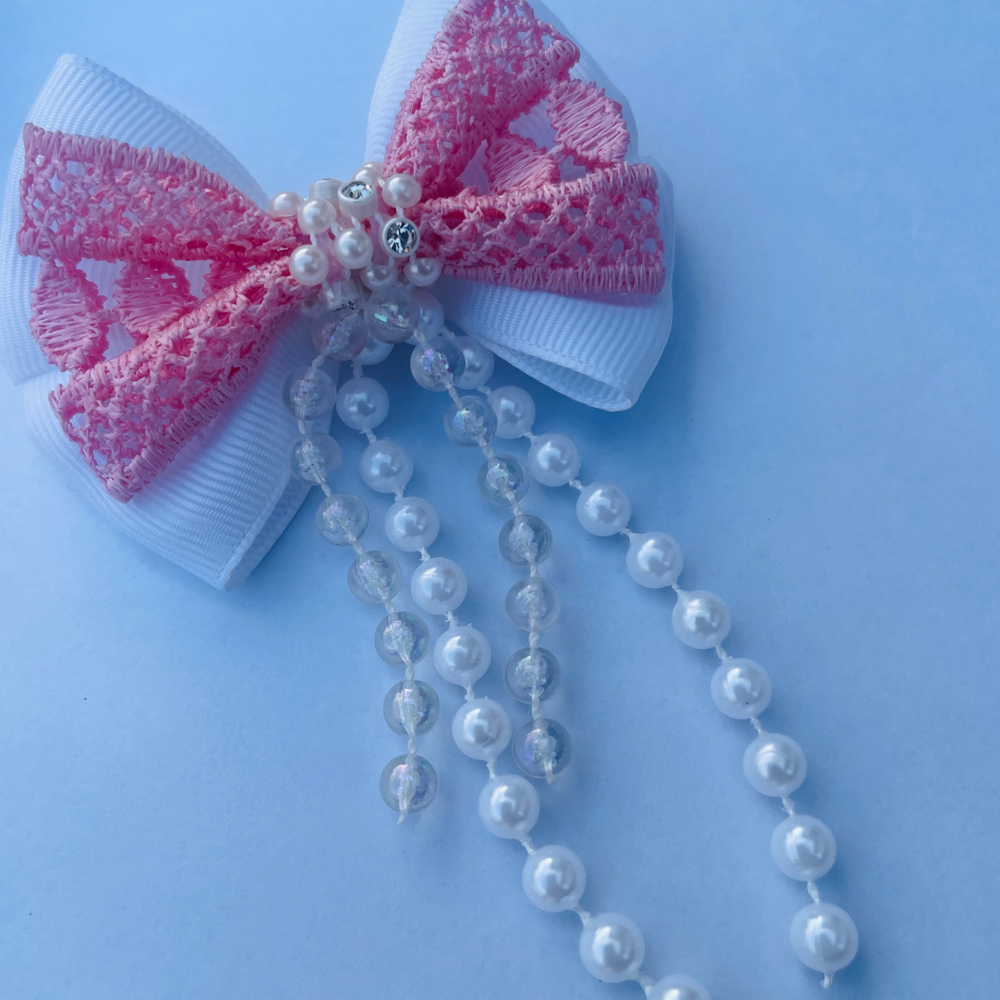 Handmade pink ribbon hair clip, unique design, alligator clip for girls, high-quality accessory, perfect for everyday wear or gifting