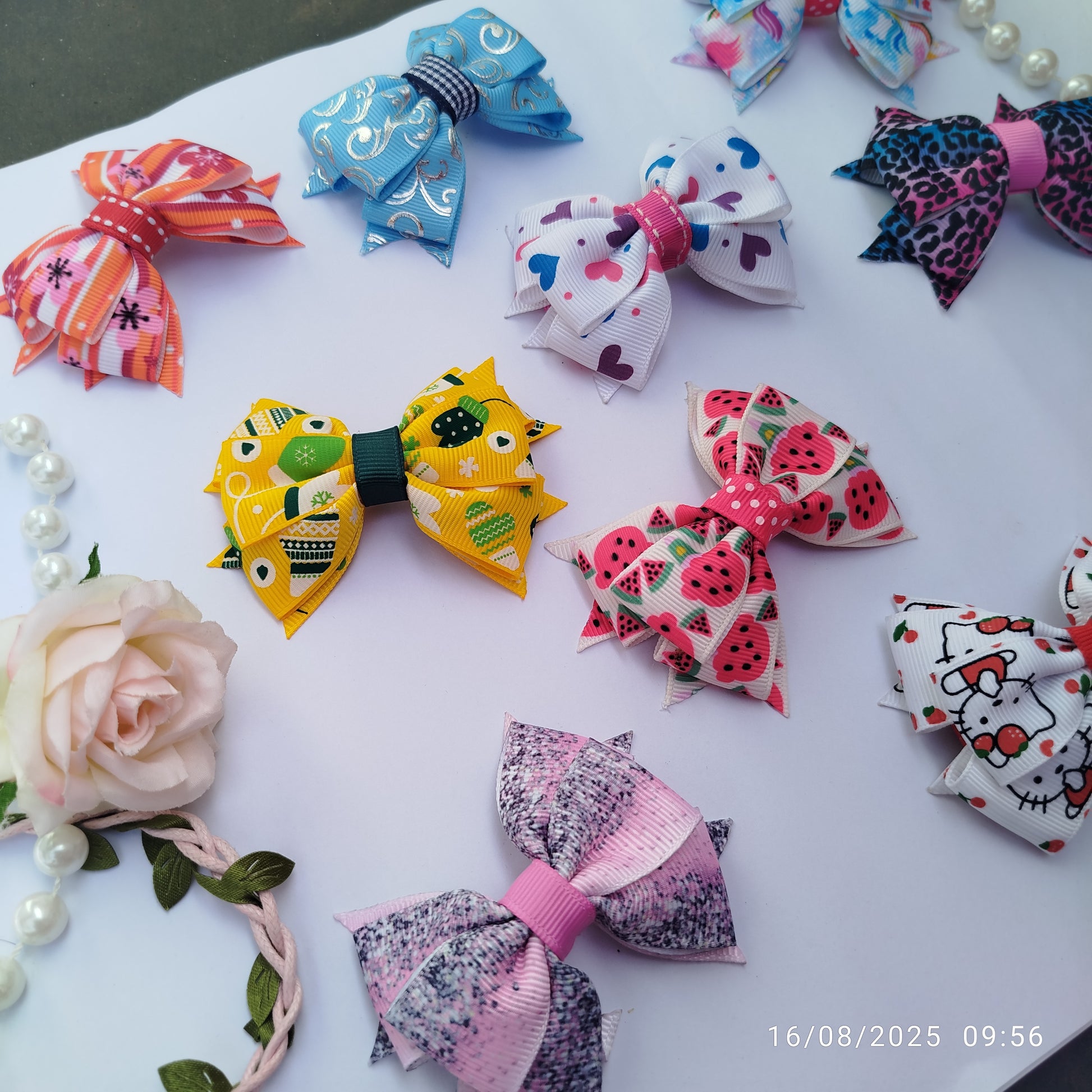 Non-slip alligator hair clips for kids and teens